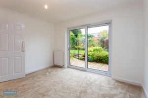 Dining Room- click for photo gallery